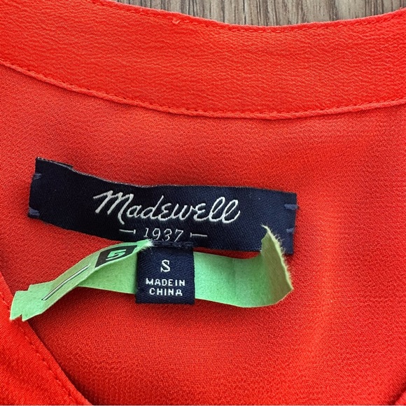 Madewell Women’s 100% Silk Button Down Blouse Small Orange Top Pleated Office - Picture 8 of 9
